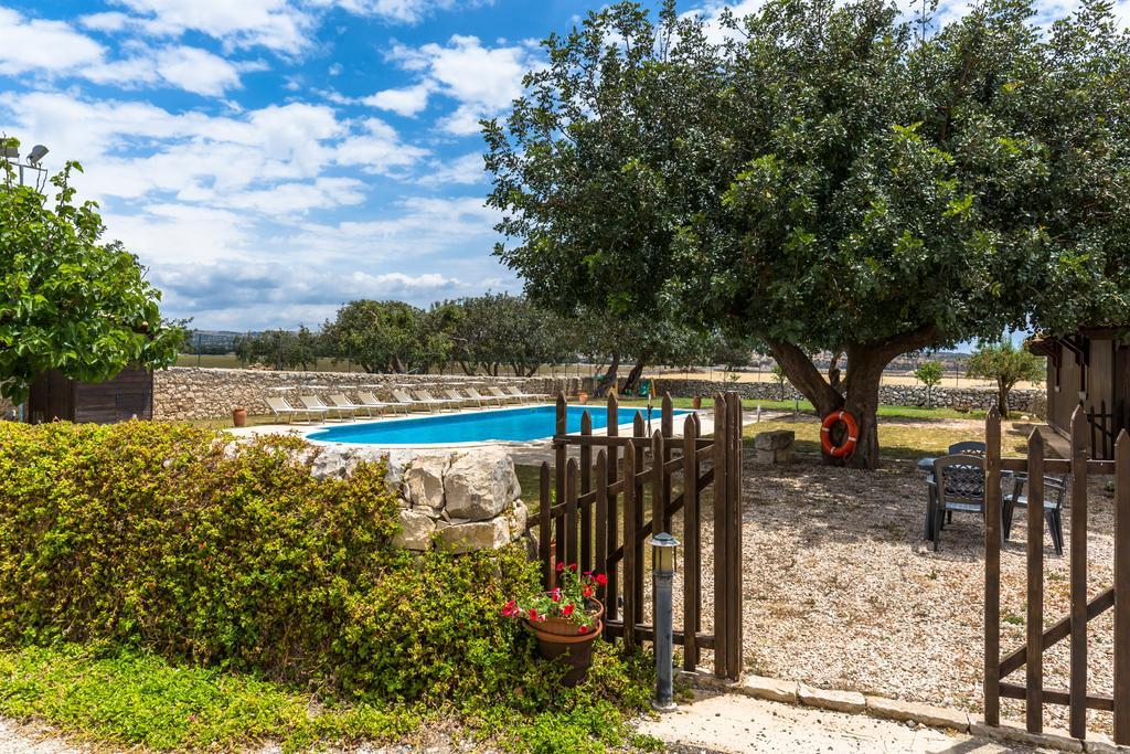 La Muraglia Residenza Turistica Rurale Санта-Кроче-Камерина Екстер'єр фото